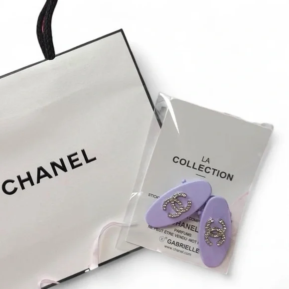 CHANEL 2Pc Lg Purple/Rhinestone CC Oval Hair Clips - www 